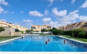 Bungalow Avec Piscine
