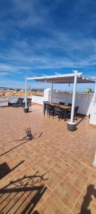 Bungalow Avec Piscine Torrevieja Exterior foto
